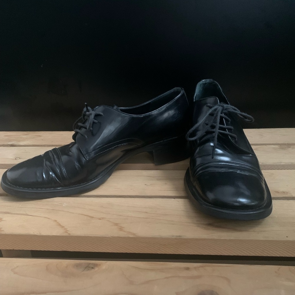 Via Spiga Classic Black Leather shoes.. Size 6 1/2. - Picture 7 of 11